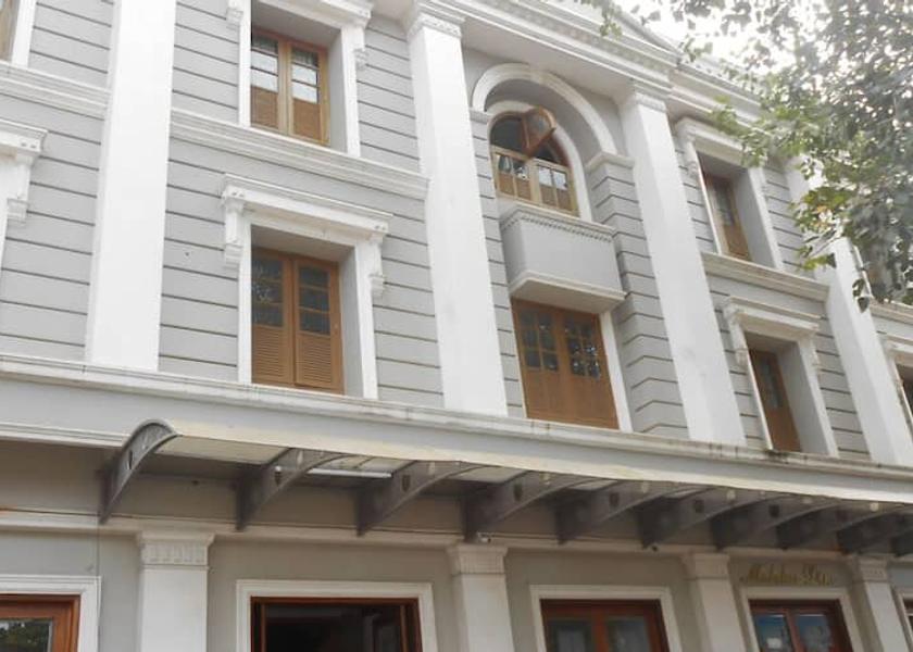 Kerala Thalassery Hotel Exterior