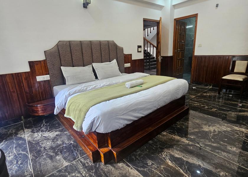 Himachal Pradesh Manali Super Deluxe Room with Balcony