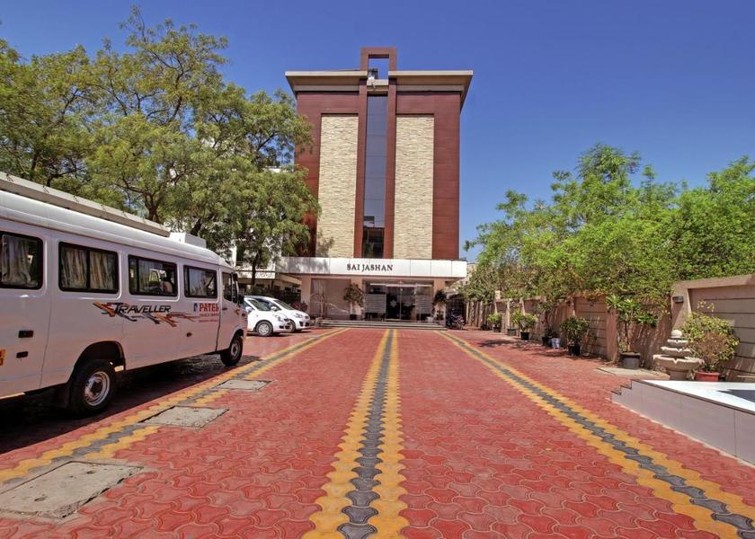 Maharashtra Shirdi Facade