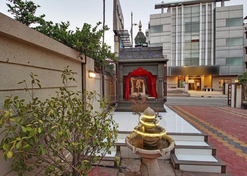 Maharashtra Shirdi Hotel Exterior