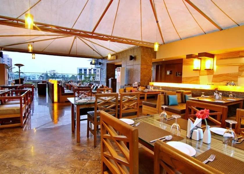 Uttar Pradesh Lucknow Food & Dining