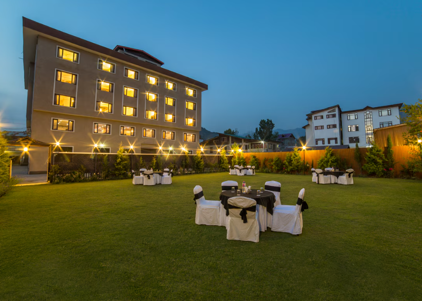 Jammu and Kashmir Srinagar Hotel Exterior