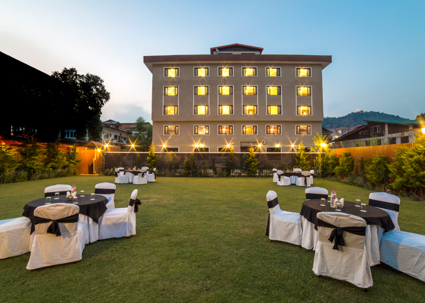 Jammu and Kashmir Srinagar Hotel Exterior