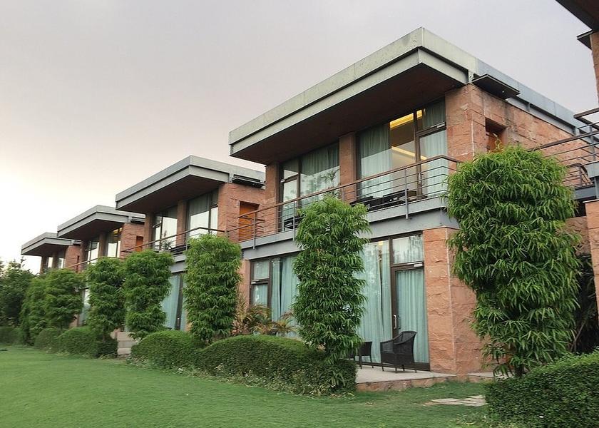 Haryana Gurugram Hotel Exterior
