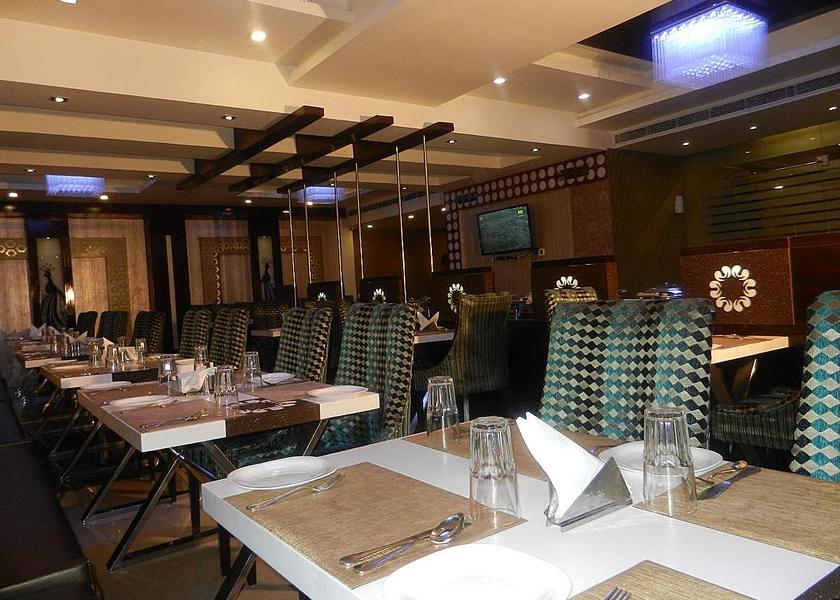 Uttar Pradesh Lucknow Food & Dining