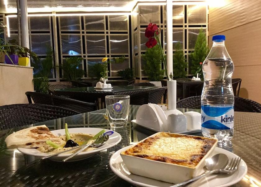 Andhra Pradesh Puttaparthi Food & Dining