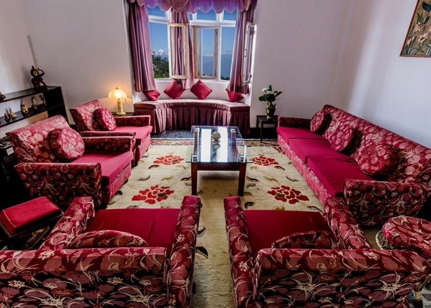 West Bengal Darjeeling Suite with Lounge & Mountain View