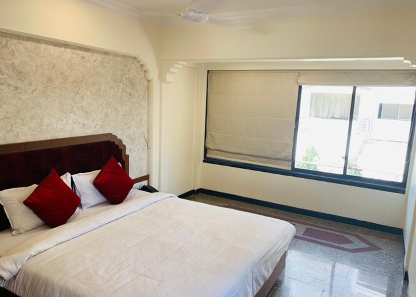Maharashtra Lonavala Suite AC Room
