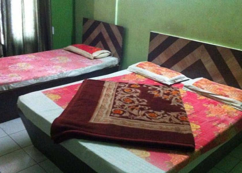 Jammu and Kashmir Jammu double bed room