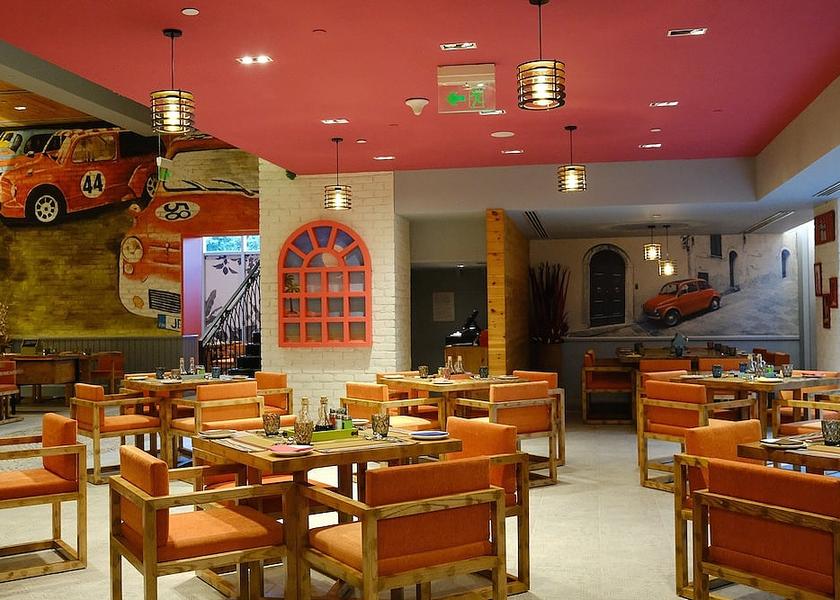 Delhi Delhi Food & Dining