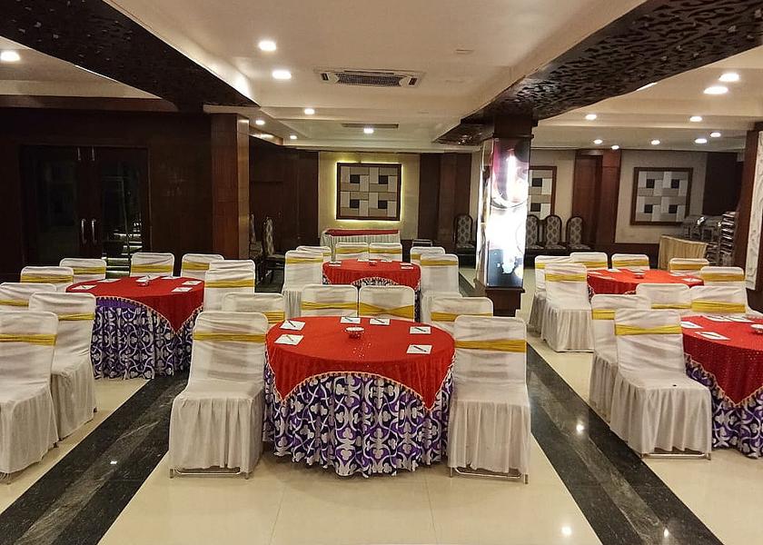 Uttar Pradesh Varanasi Business Centre