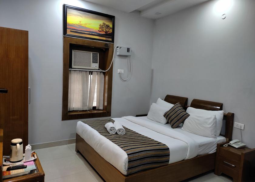 Uttarakhand Haridwar Standard Room
