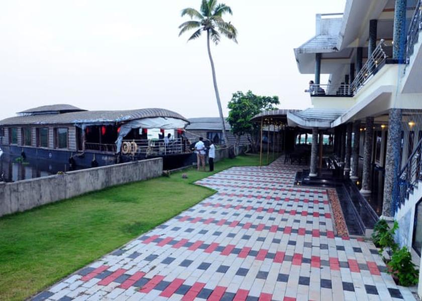 Kerala Alleppey Property Grounds