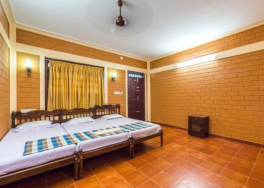 Kerala Alleppey Deluxe Family Room