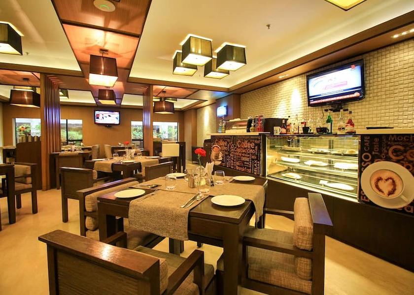 West Bengal Kolkata Food & Dining
