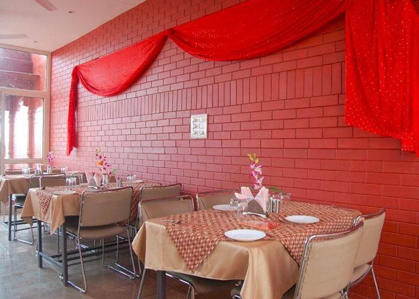 Uttar Pradesh Kanpur Food & Dining