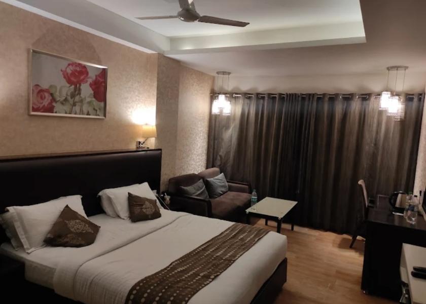 Madhya Pradesh Dewas Executive King Bed Room