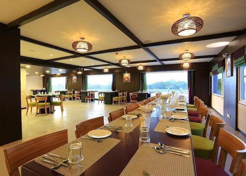 Madhya Pradesh Dewas Food & Dining