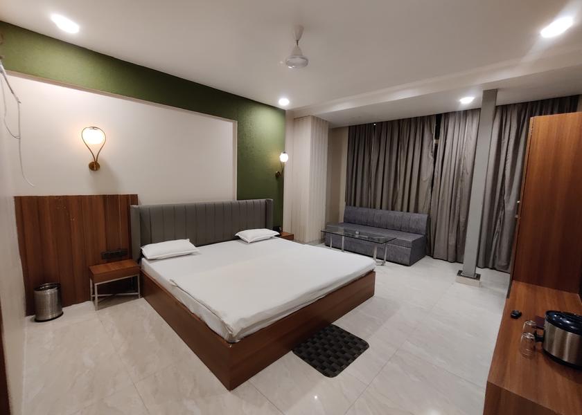 Madhya Pradesh Pachmarhi Premium suite with sofa-cum-bed (Ac or heater)