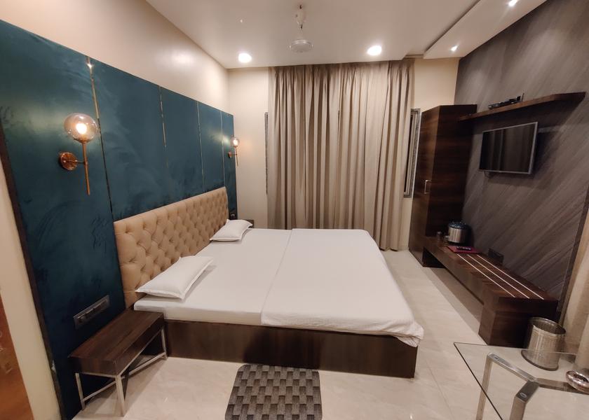 Madhya Pradesh Pachmarhi PREMIUM ROOM AC OR HEATER