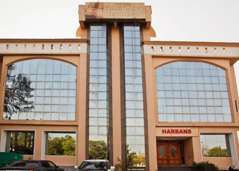 Punjab Patiala Hotel Exterior