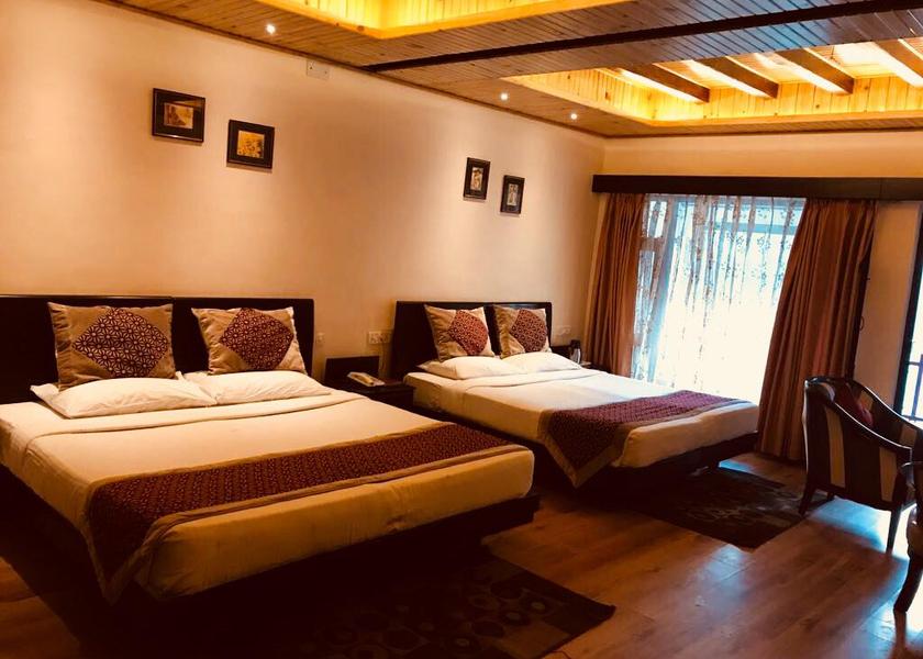 Uttarakhand Nainital Family Room