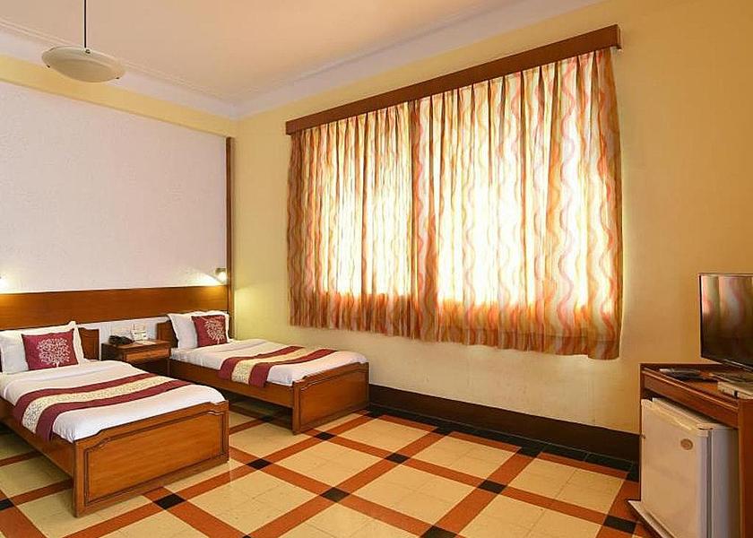 Maharashtra Mumbai Queens Necklace Suite