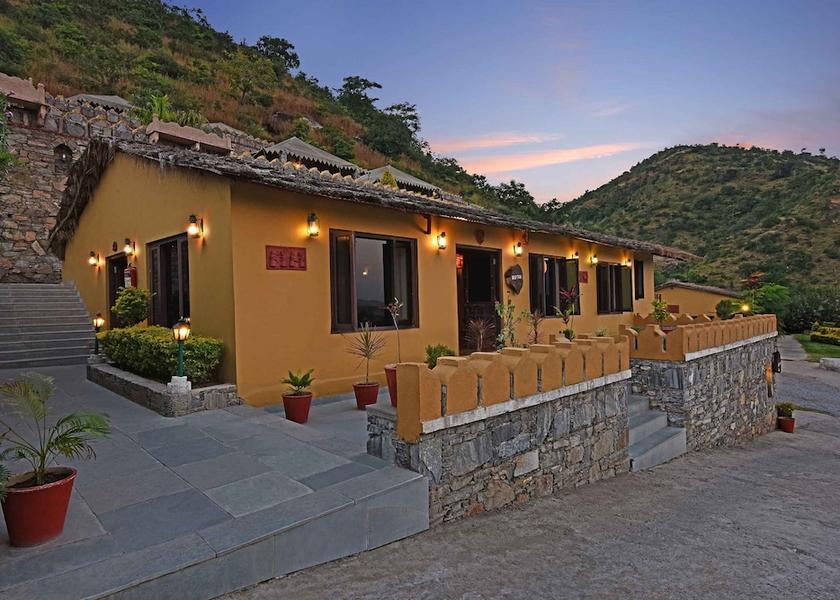 Rajasthan Kumbhalgarh Bar (on property)