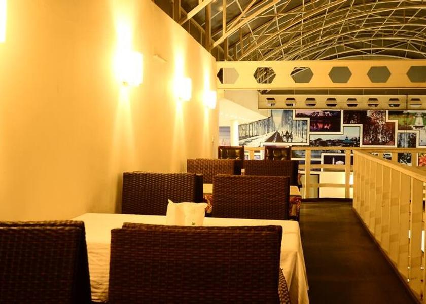Jammu and Kashmir Srinagar Food & Dining