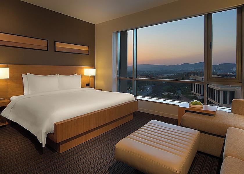 Maharashtra Pune Room