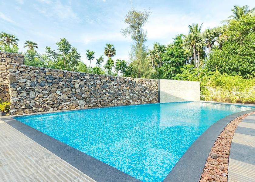 Tamil Nadu Mahabalipuram Pool