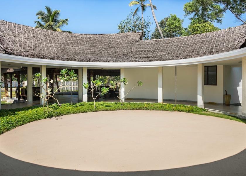 Kerala Mararikulam Front of property