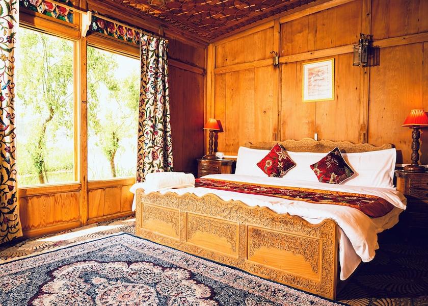 Jammu and Kashmir Srinagar Room
