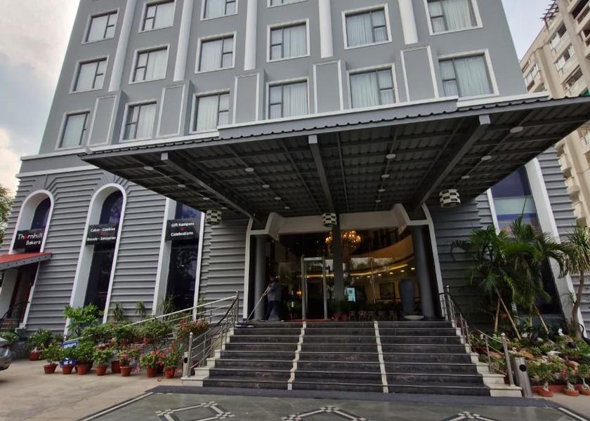 Uttar Pradesh Prayagraj Hotel Exterior
