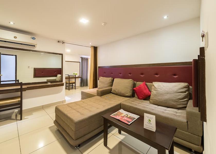 Mahagony Room