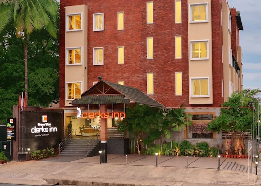 Karnataka Shivamogga Front of property