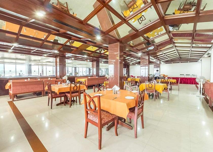 Karnataka Murdeshwar Food & Dining