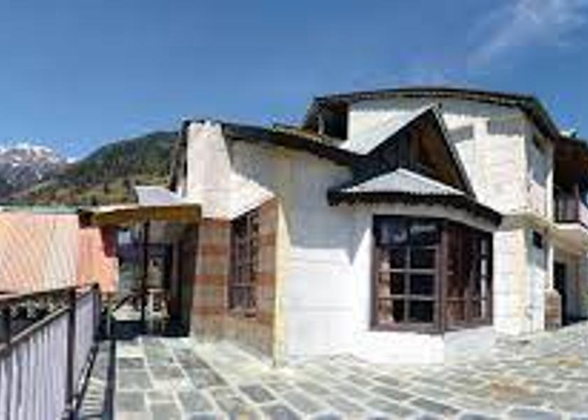 Himachal Pradesh Manali Hotel Exterior