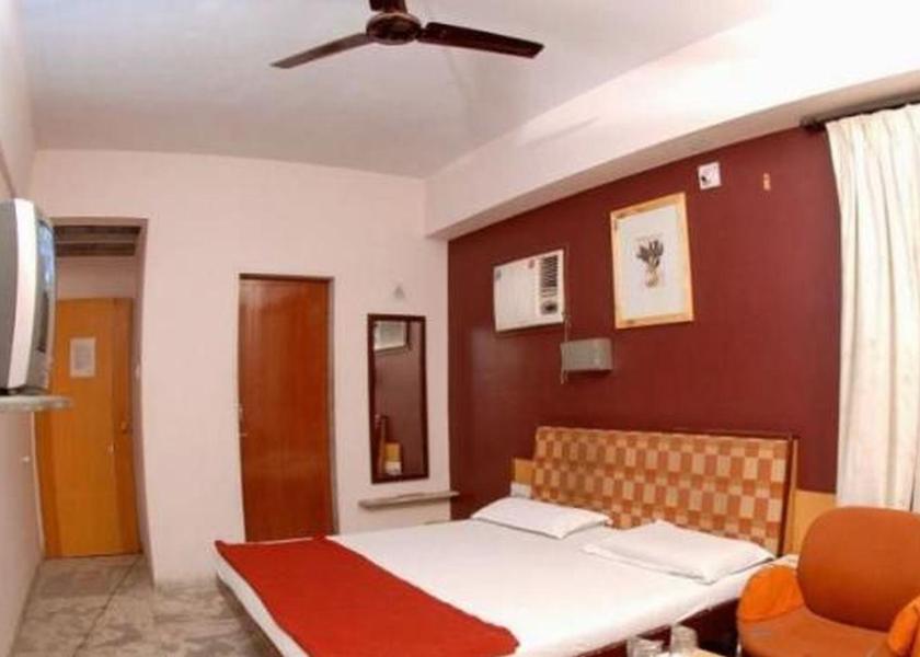 Gujarat Vadodara Deluxe Non AC Room