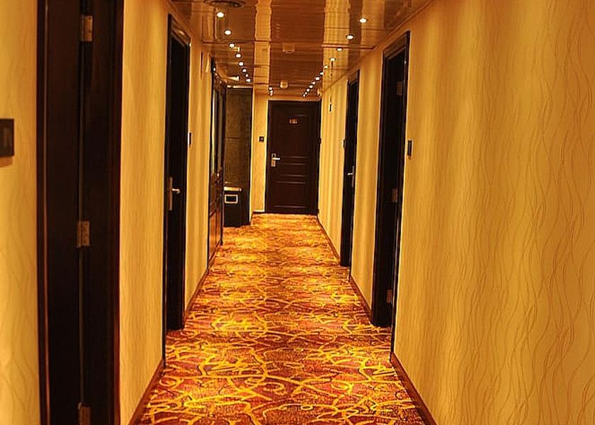 Tamil Nadu Chennai Hallway
