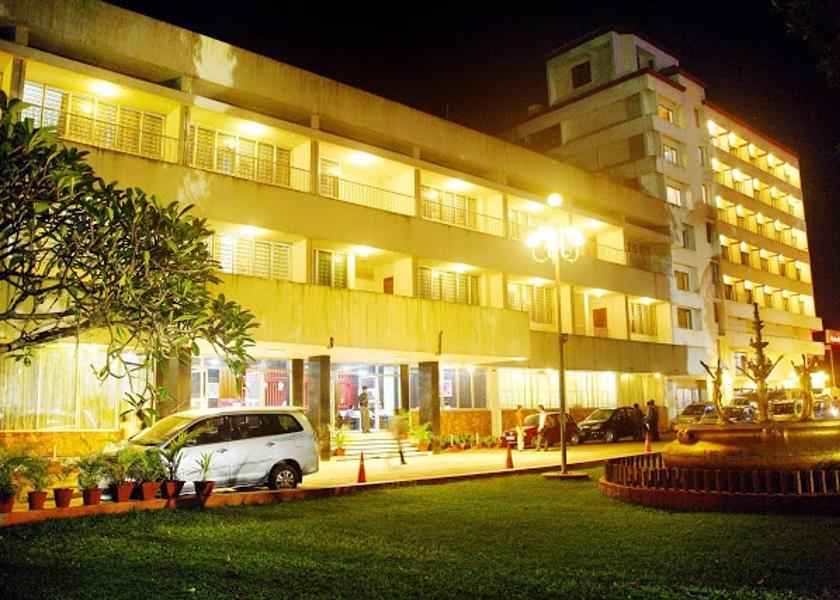 Kerala Thrissur Hotel Exterior