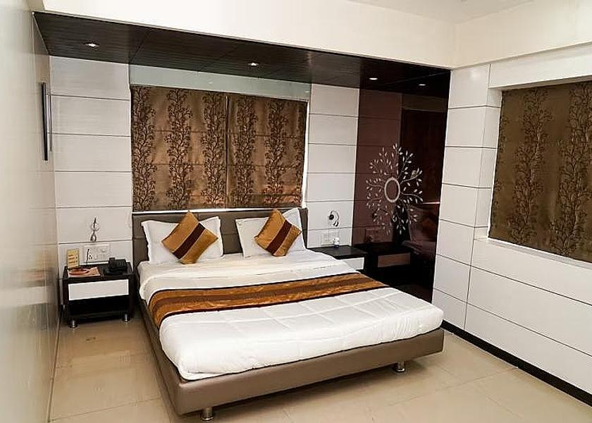 Gujarat Ahmedabad 1025