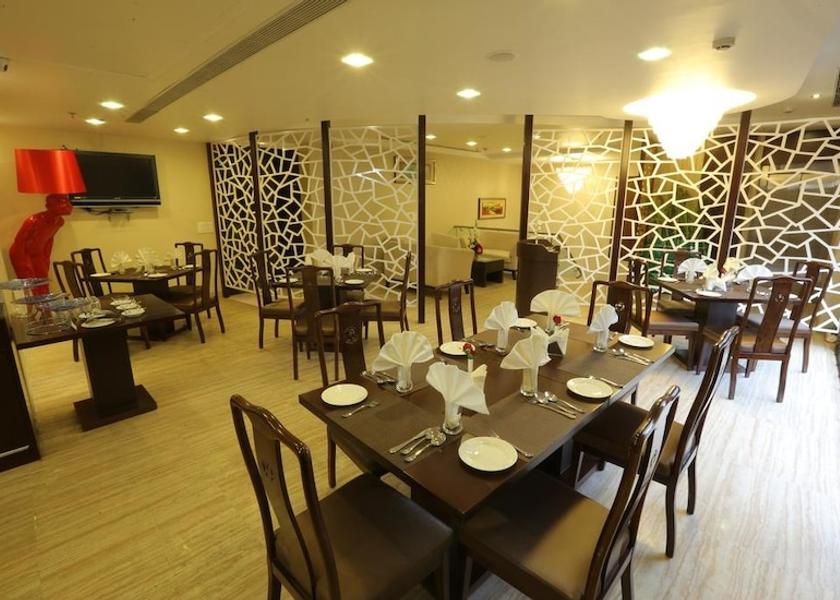 Delhi Delhi Food & Dining