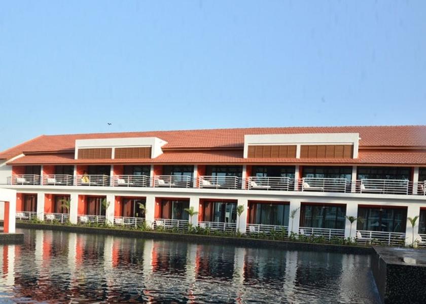 Goa Utorda Hotel Exterior