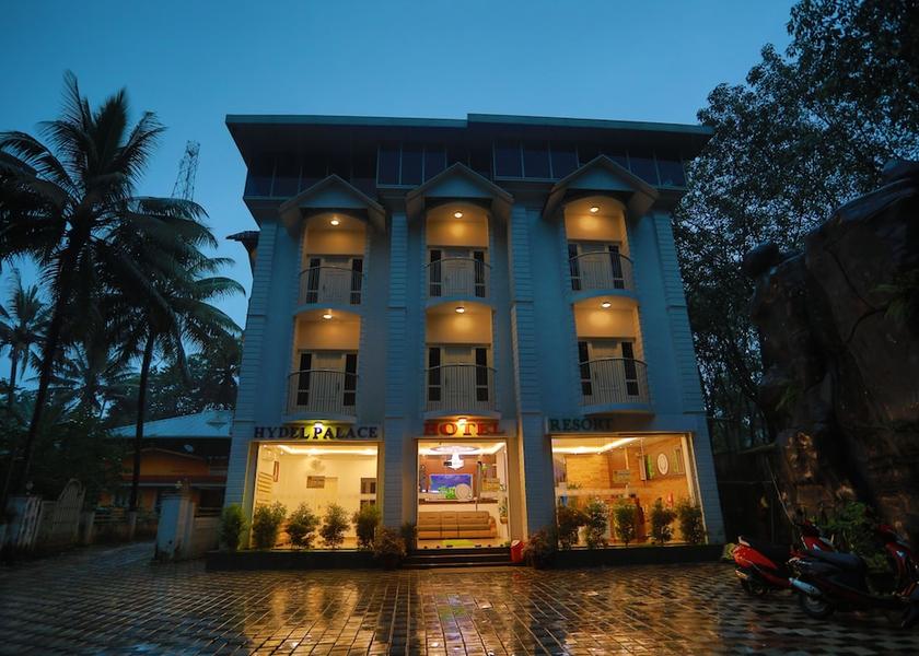 Kerala Pariyaram Exterior detail