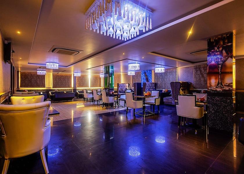 Madhya Pradesh Indore Restaurant