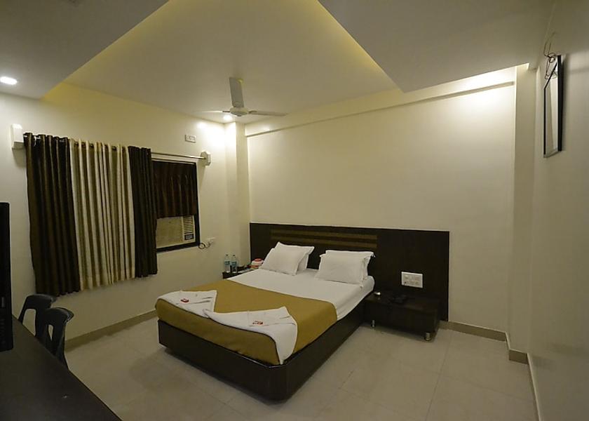 Maharashtra Shirdi Double Bed AC