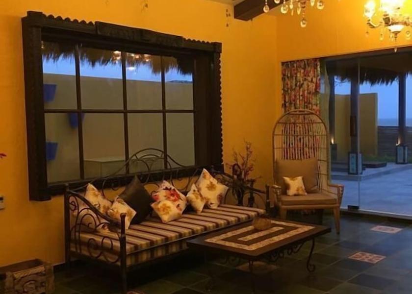 Gujarat Mandvi Room