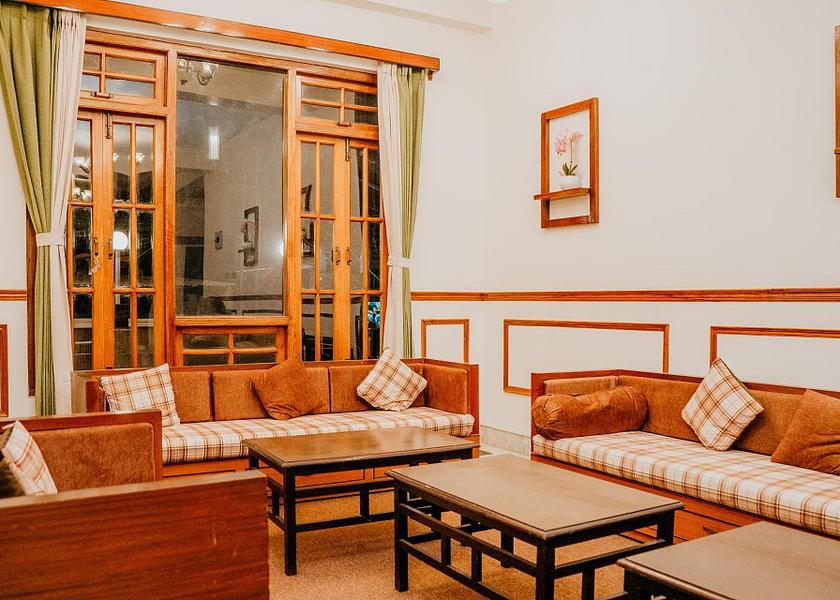 Sikkim Gangtok shared lounge/tv area