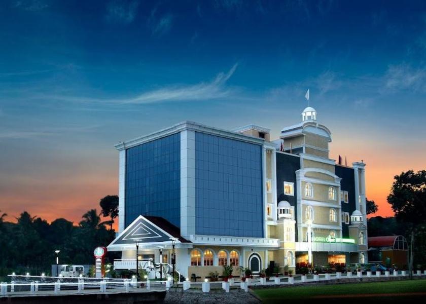 Kerala Pala Hotel Exterior